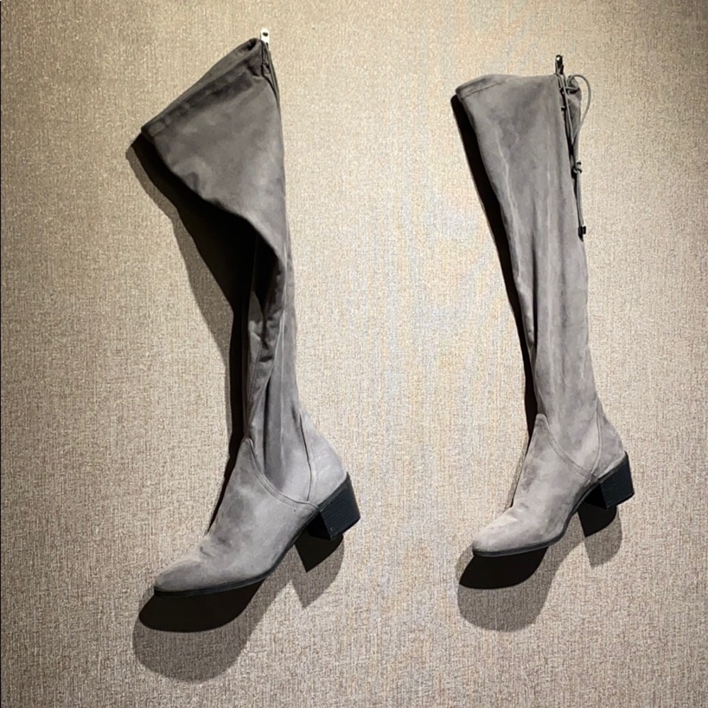 Grey slouchy boots